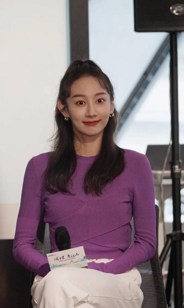 孟庆旸因春晚跳舞爆红网络引网友纷纷效仿她到底是何来头