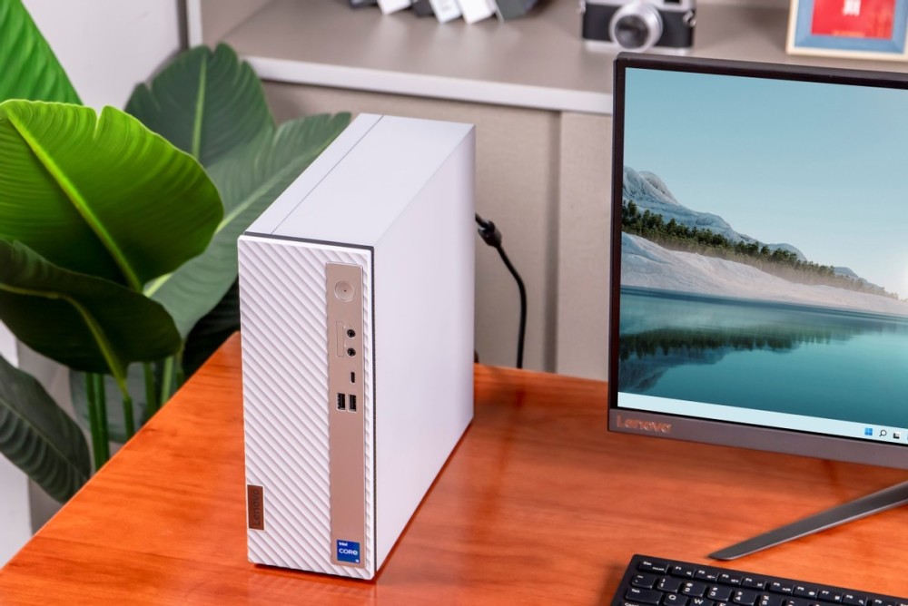 不得不说,联想天逸510s是一台小巧精悍的商务办公主机,时尚小巧的外观