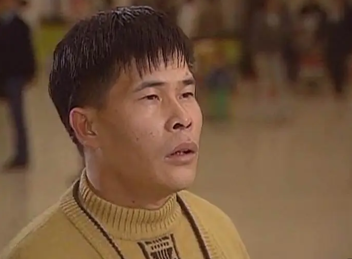 老戏骨澎恰恰被曝已离婚近年欠债累累妻子下跪哀求他别再借钱