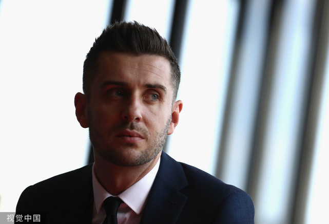 马克·塞尔比:摘下面具,直面心理问题