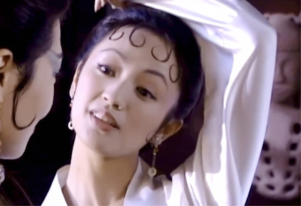 里清纯美丽的方紫仪,《金剑雕翎》中为爱付出的岳小钗都是罗海琼年轻