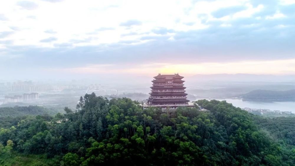 晨曦中的儋阳楼美如画三月的儋州