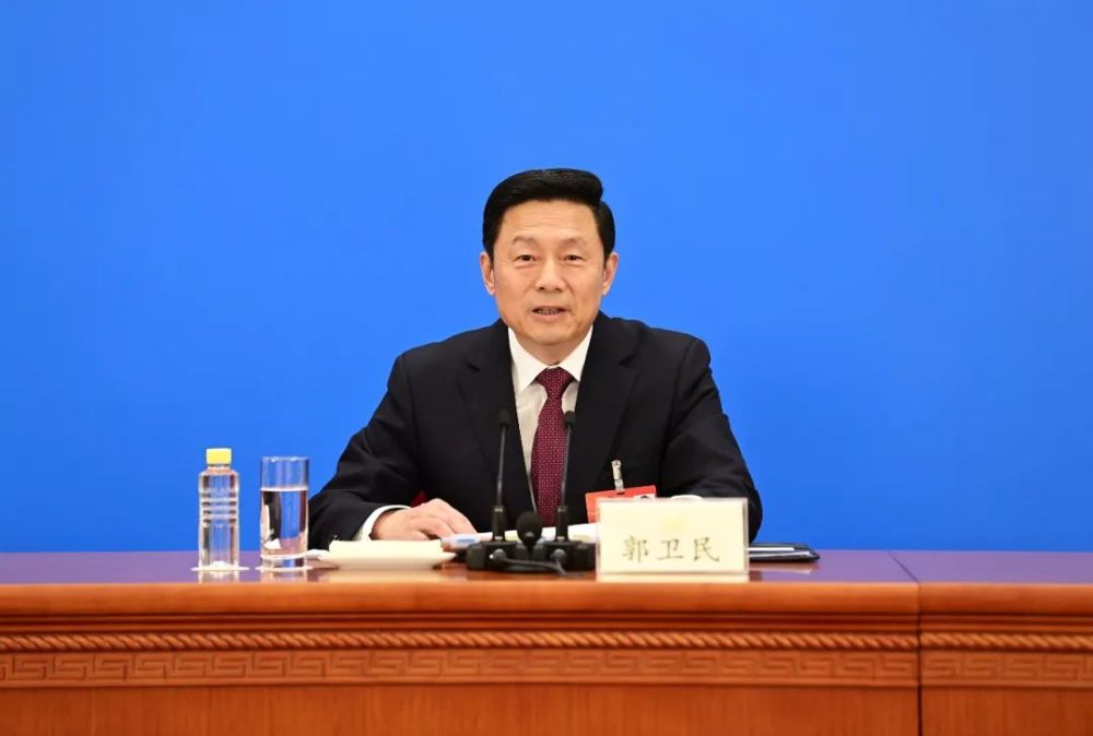 郭卫民中国经济长期向好的基本面没有变我国防疫政策符合中国国情