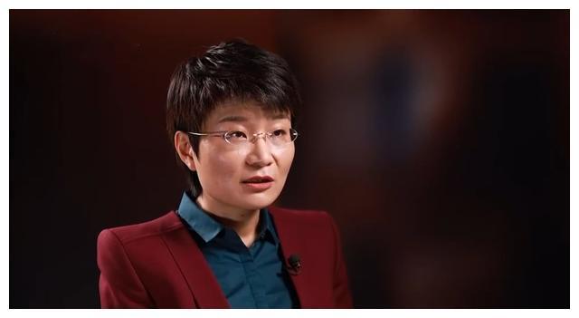 国际问题专家苏晓辉书法犀利霸悍网友文武全才