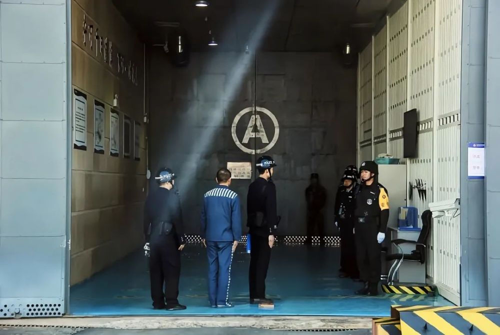 疫情期间,刑满释放人员是如何出狱回家的?_腾讯新闻