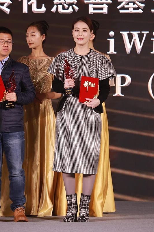 Lily英语学完6年怎么样90斤火扮身高看着胶皮