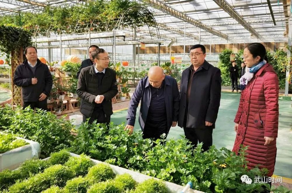 李益)3月2日,新疆疏附县人大常委会副主任玉素甫江·牙生带领农业考察