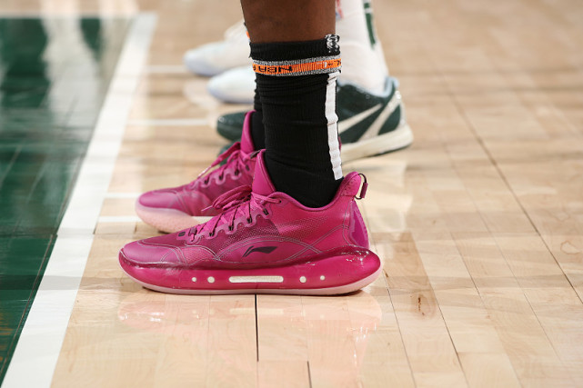 巴特勒 李宁驭帅1442