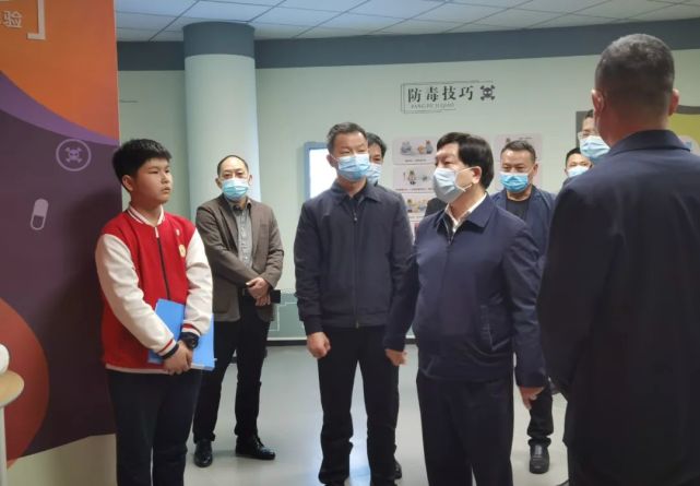 县领导王春雷,陈宗德,李育杯,以及市县公安局有关负责同志等参加.