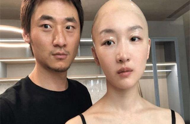 光头造型的四位女星前三位都是戴假发套唯独她是真的全推光了