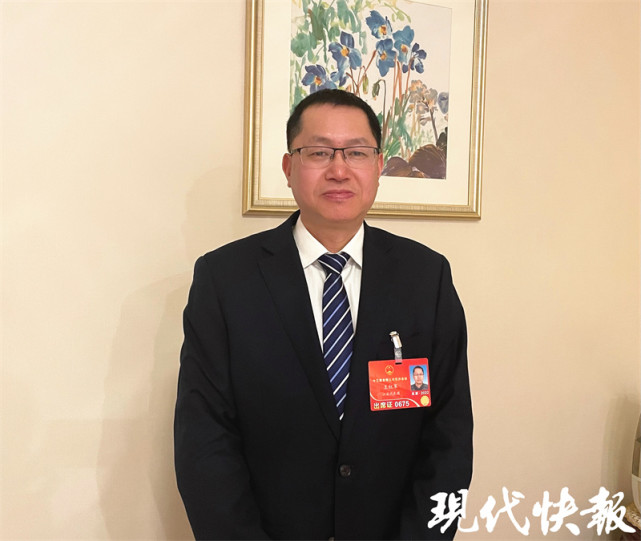 全国人大代表王红军建议将职业本科专业纳入考公考编目录