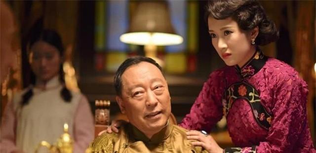 军阀之子卢小嘉曾怒扇黄金荣2耳光后父亲失势他下场如何