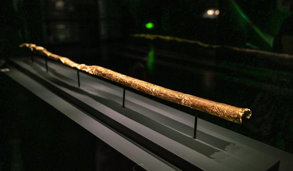 三星堆金杖又是什么?古代巫师的权杖?