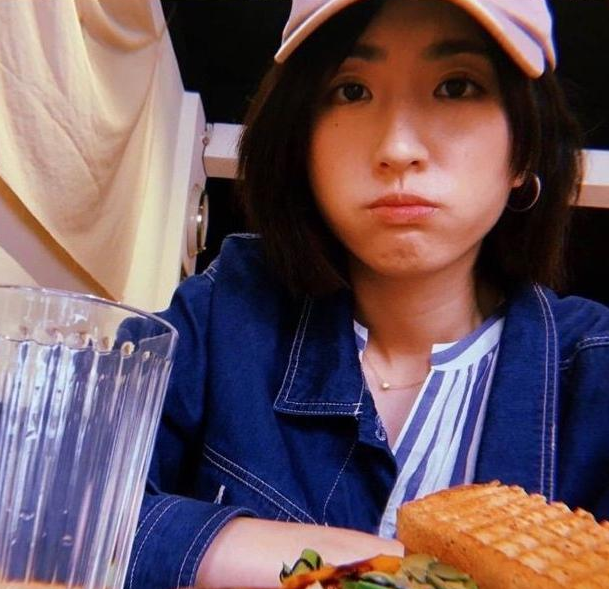 柯佳嬿陪谢坤达低调逛日式超市细节显风度戏外宛若陈韵如现形