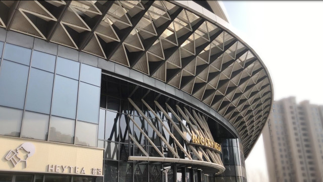 上海最大垂直森林商场开业两年口碑火爆