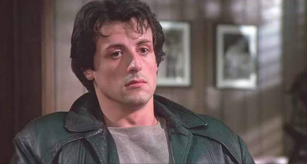 《洛奇》:失意人生下的不屈斗争,一部史泰龙自传体的写实影片插图2