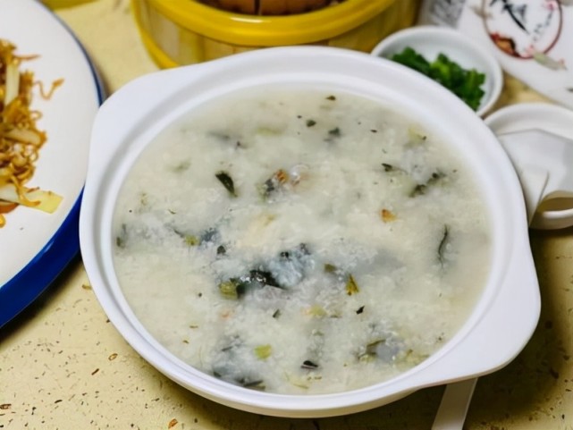 營養早餐粥推薦66鹹骨菜乾粥