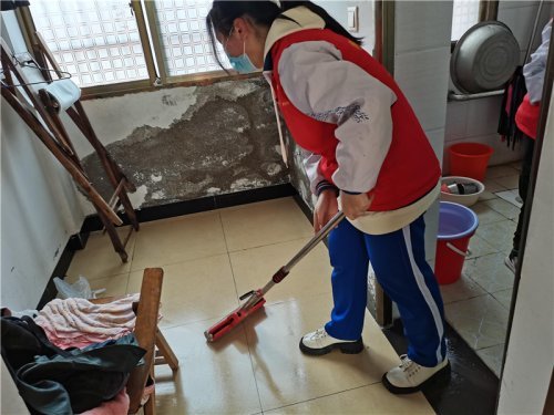 松柏中学开展"学雷锋"主题教育系列活动