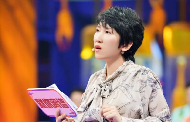 铁岭石油公主张踩铃靠唠嗑成百万网红怀二胎参加奇葩说