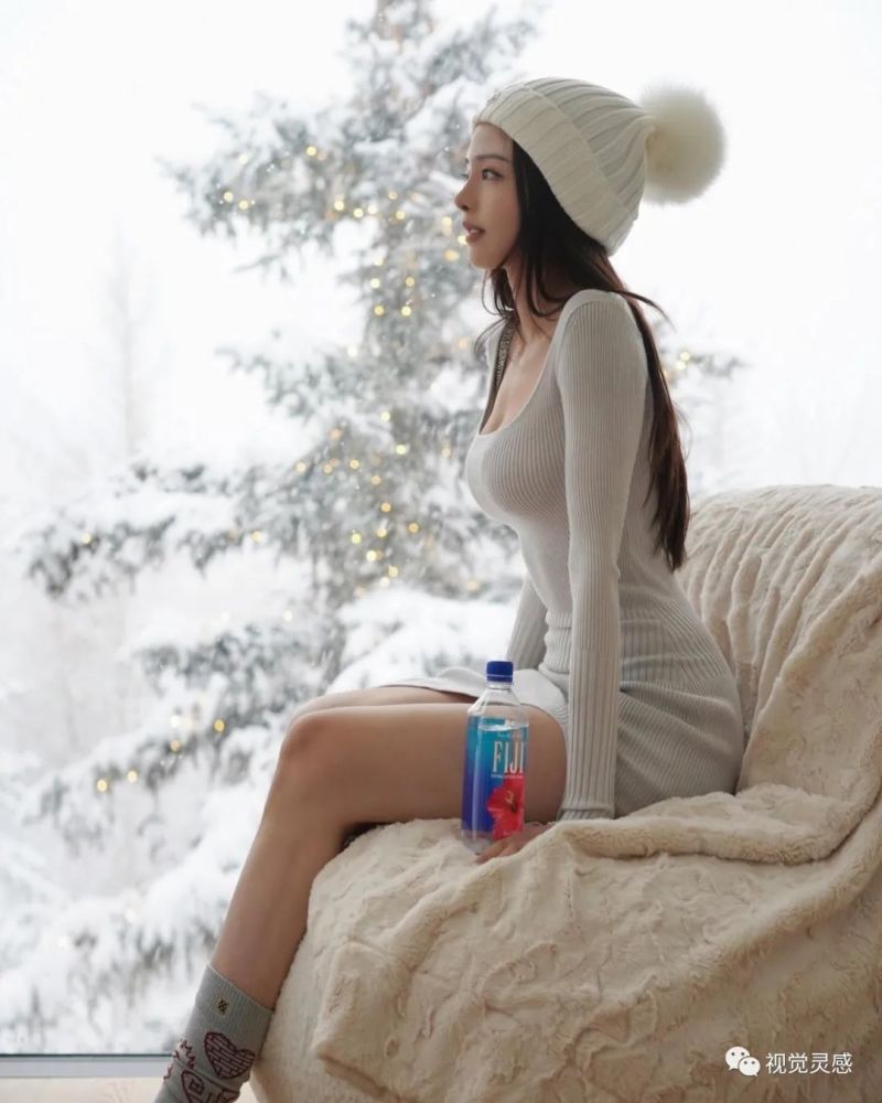 马来西亚网红美女李元玲cos鬼灭之刃祢豆子颜值高身材棒