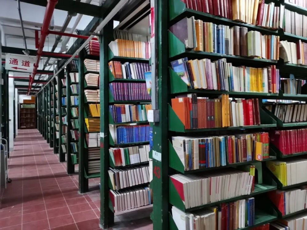 阿启泰中国民族宫图书馆馆藏蒙古文古籍