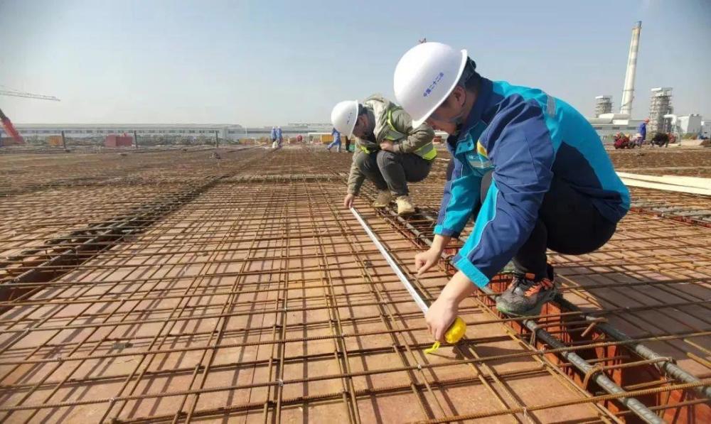 据了解,项目位于湖北省咸宁市高新区龟山路35号的南玻光伏发电项目,总