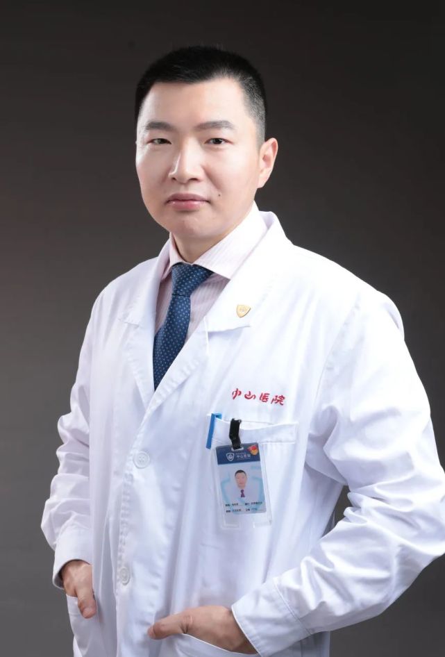 院长复旦大学附属中山医院 副院长,肝脏外科 主任周俭  教授周俭教授