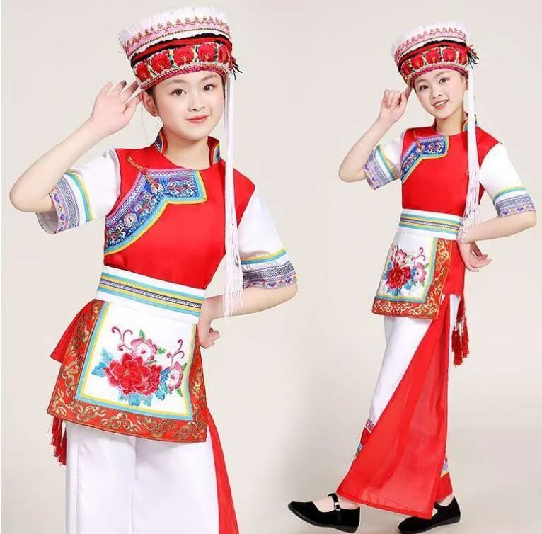 被发明的民族服装 真正的少数民族传统服饰竟然和汉服一样 腾讯新闻