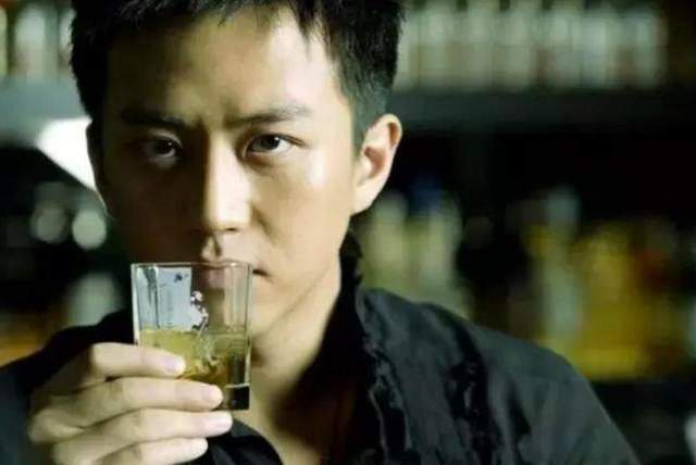 内地还得看邓超,魔鬼爱上天使,为爱不择手段