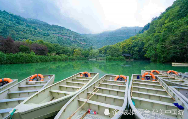 垂雲通天河景區座標於桐廬縣境內,距離杭州約一小時左右的車程,地理