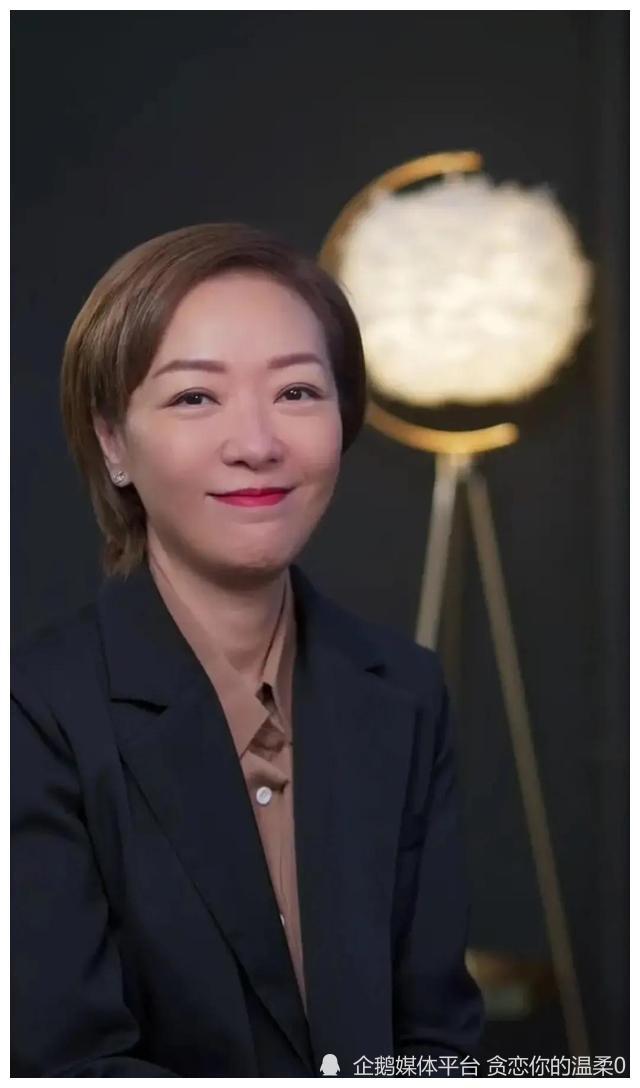 53岁郭少芸庆直播一周年获众星送祝福