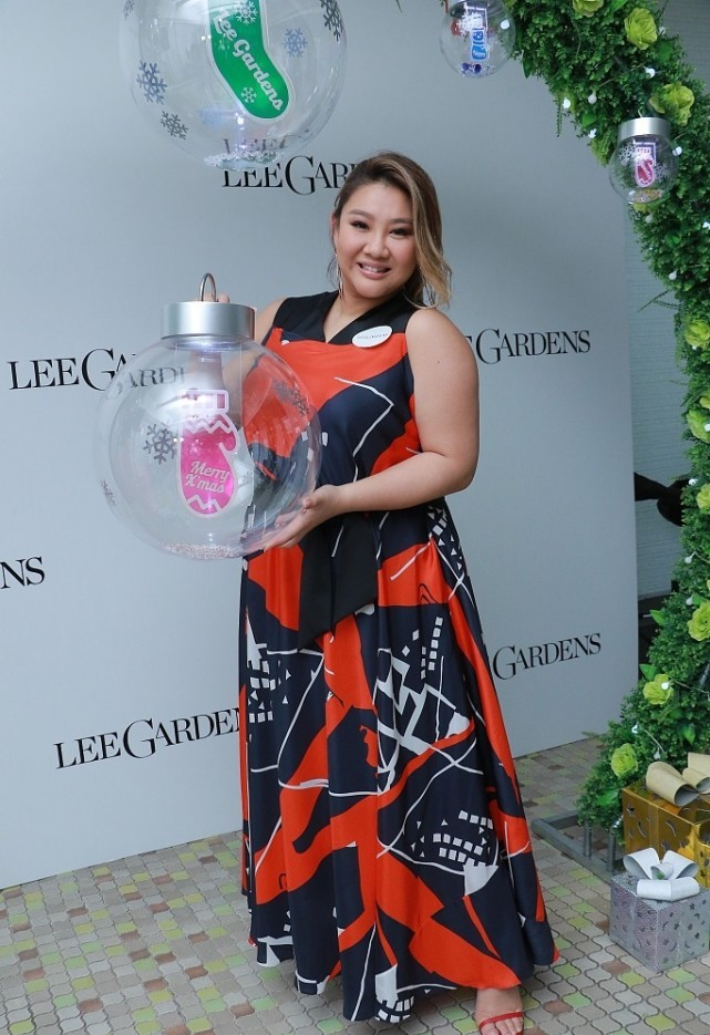 郑欣宜无惧大码身材穿裙子的眼光仍特别咋显身材就咋选