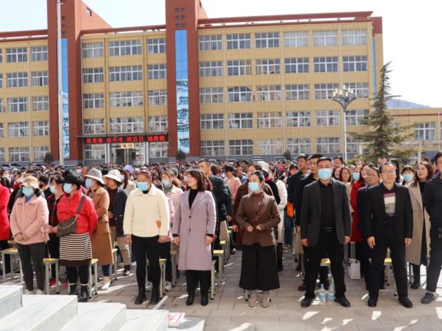 静宁县城关初中召开中考百日冲刺誓师大会