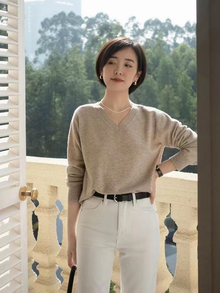 餐廳預(yù)訂本半身裙大衣小白穿鞋不輸奶奶褲很大起訴企鵝家族英語