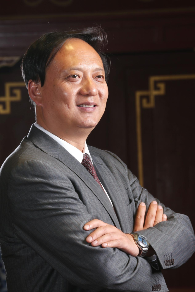 全国人大代表步长制药总裁赵超建议将中医药纳入国家传染病防治体系