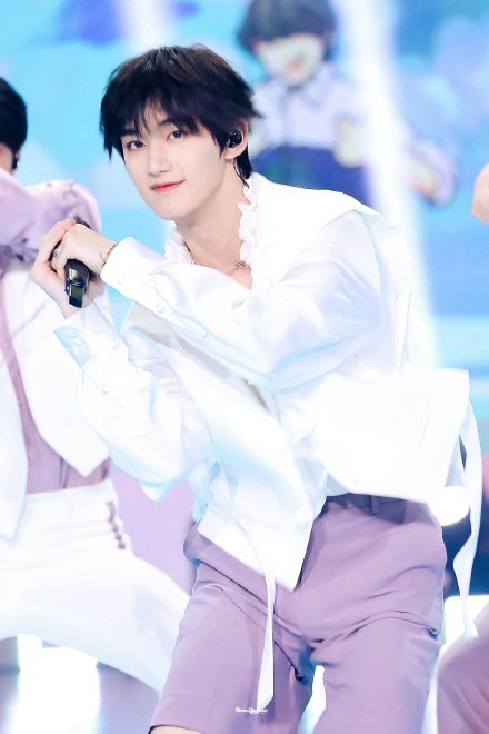 《天天向上》首发丁程鑫的"24节气镜头",这个荣誉本该属于快本