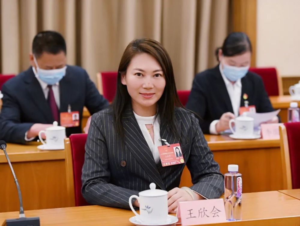 政府工作报告鼓舞人心催人奋进在我区参会代表中引发热议