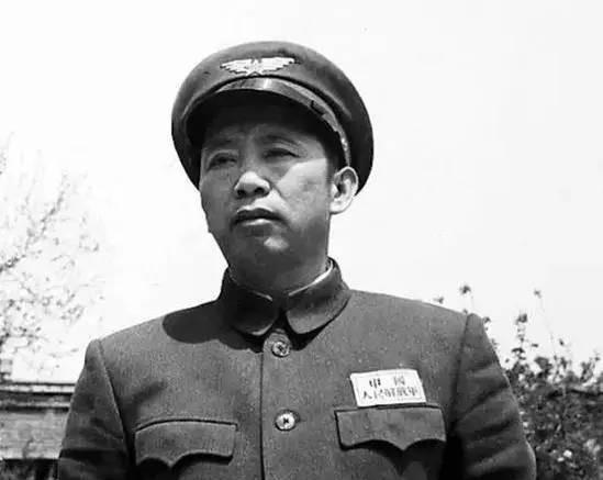 1959年北京通县一声巨响，引得数十位开国将帅前去，发生了何事？一二年级英语自我介绍