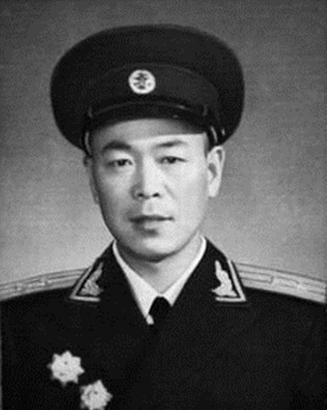 1959年北京通县一声巨响，引得数十位开国将帅前去，发生了何事？一二年级英语自我介绍