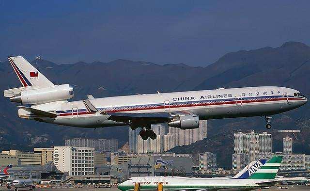 与dc-10相比,md-11的机身延长5.
