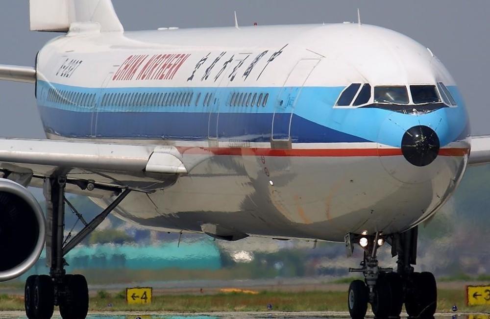 飛翔在大興安嶺雪山之上曾經的中國北方航空公司擁有的客機小記