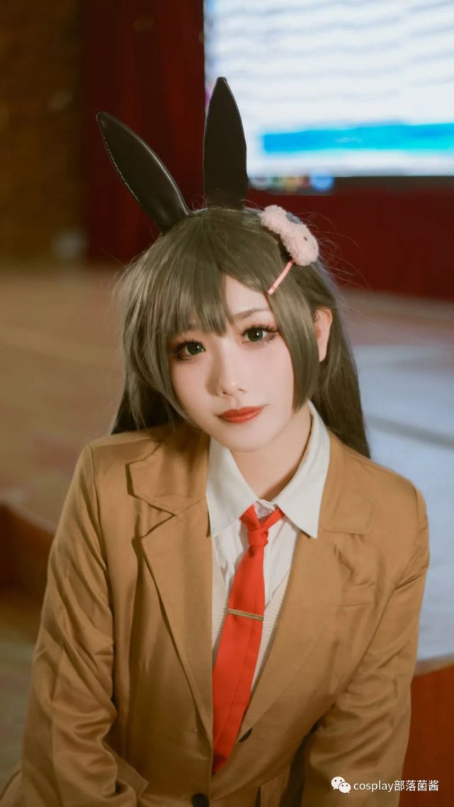 cos:乖乖女郎麻衣学姐cos正片|cosplay