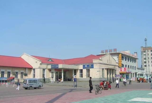 当烟头遇到夹克油记87年滨洲线373次列车肇东站火灾大事故