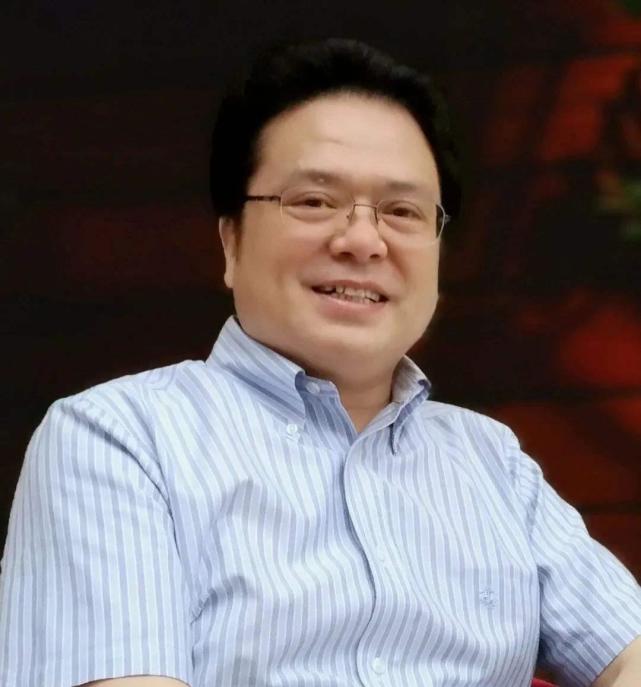 装台火了主角火了与张艺谋合作的陈彦拥有多少财富