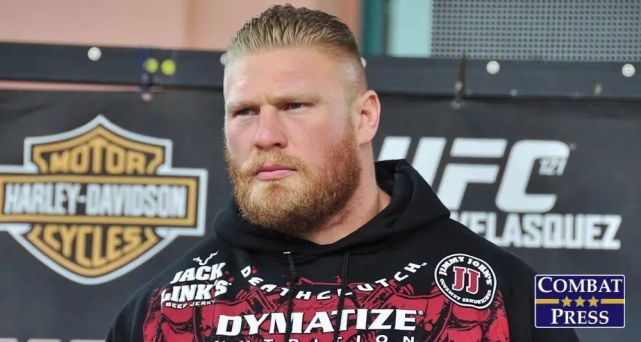 wwe猛兽大布畅谈当下情况愿意成为导师