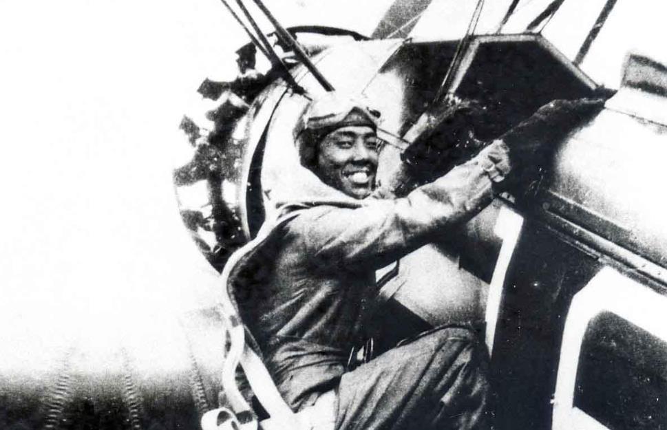 驾机离开台湾省的黄纲存本可以被国家奖励大量黄金他为何不要