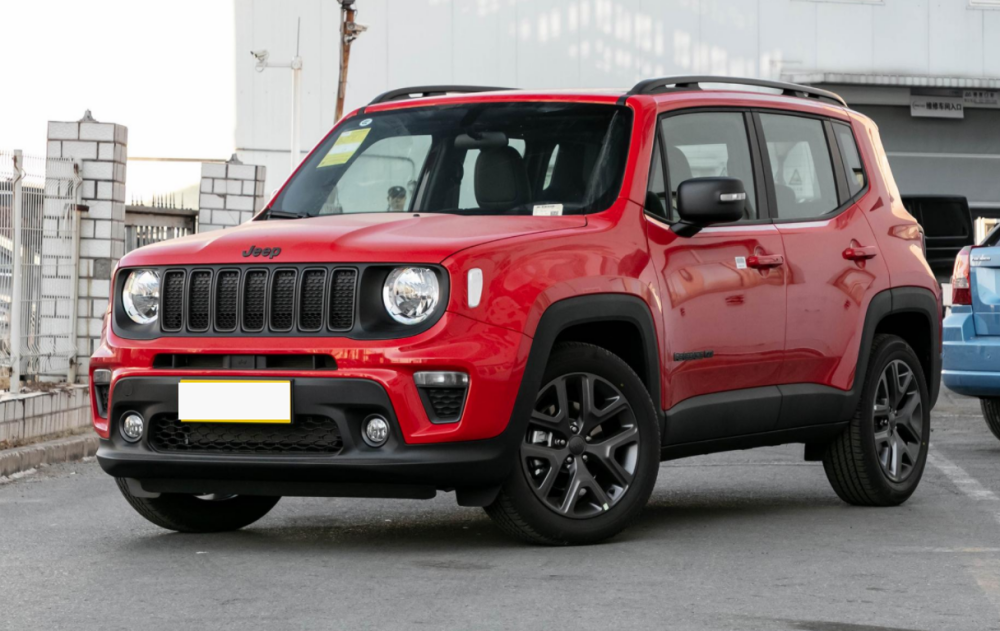 Jeep顔值suv 外觀個性複古 搭載全景天窗 通過性高 僅12萬起 天天看點