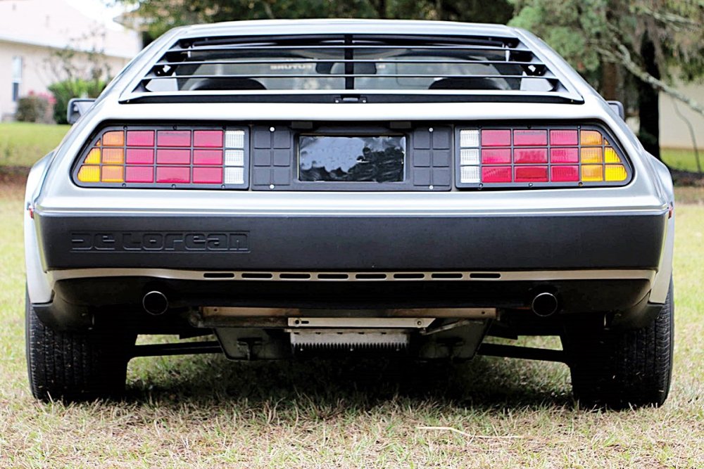 "回到未来"里的dmc-12变身电动超跑 复活归来_腾讯新闻