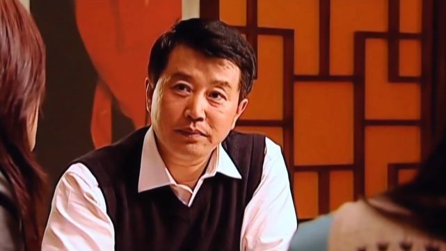 天道肖亚文水平有多高饭局中的一席话揭晓她为何能成功