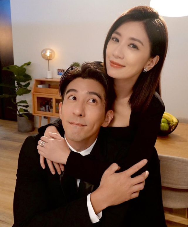 贾静雯贴心为老公庆生修杰楷晒亲吻太太照甜蜜表白有你真好